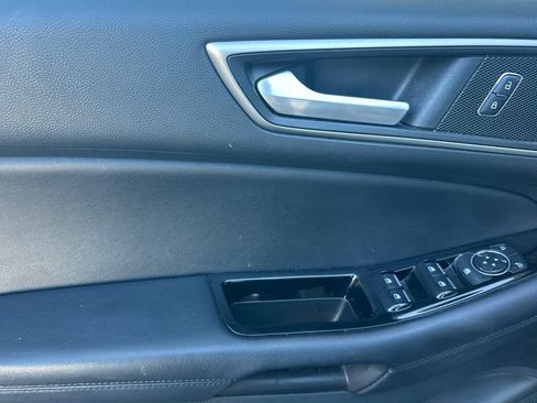 Used 2016 Ford Edge SEL w/ Equipment Group 201A AWD/4WD image 10