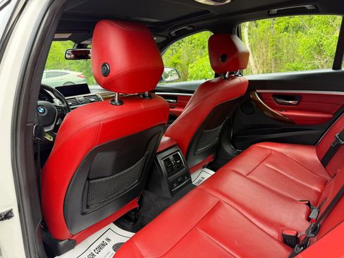 Used 2017 BMW 330i xDrive Sedan AWD/4WD image 22