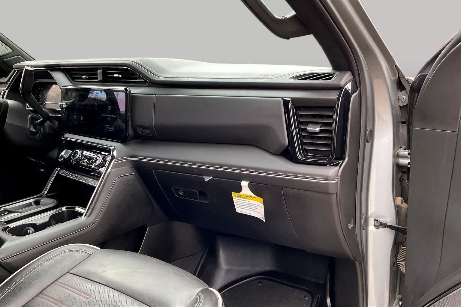 Used 2024 GMC Sierra 2500 AT4X AWD/4WD image 18