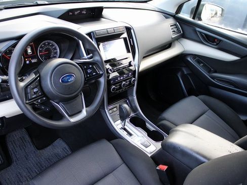 Used 2019 Subaru Ascent 8-Passenger image 2