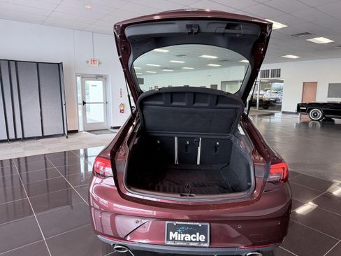 Used 2018 Buick Regal Essence w/ Driver Confidence Package #1 FWD image 20