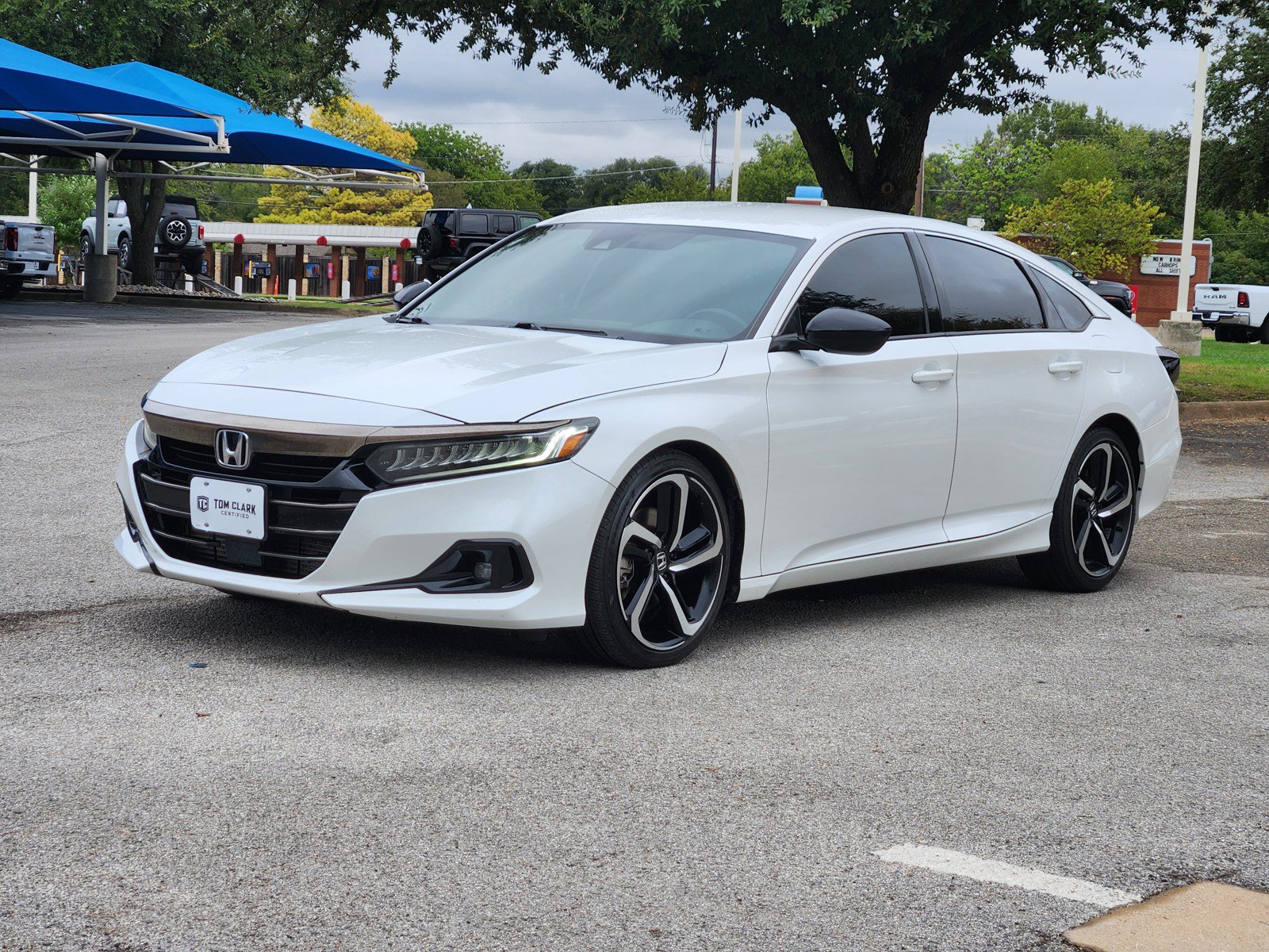 Used 2021 Honda Accord Sport image 2