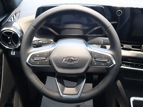 New 2026 Chevrolet Equinox LT w/ Convenience Package II image 14