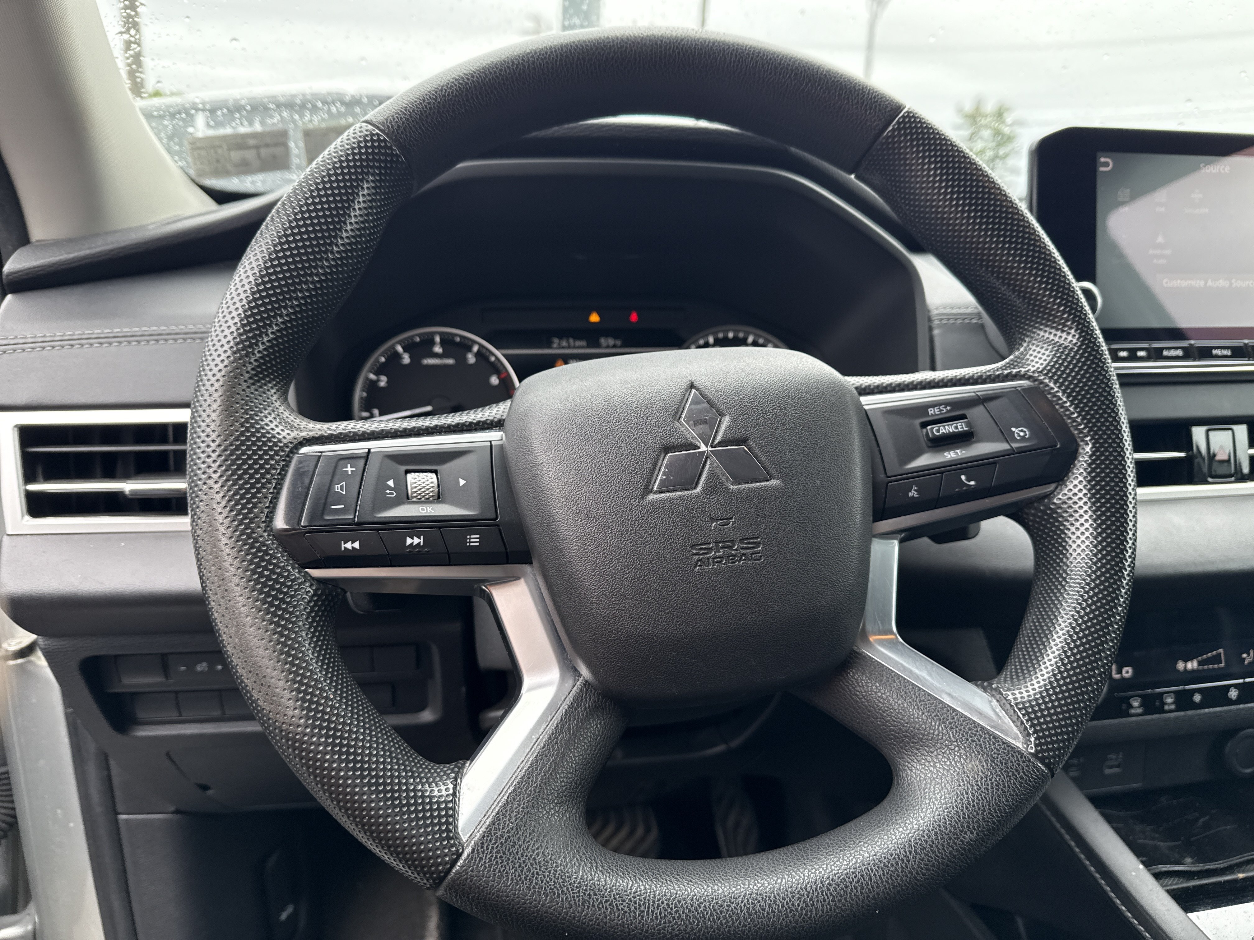 Used 2022 Mitsubishi Outlander ES AWD/4WD image 16