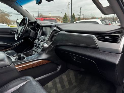 Used 2015 Chevrolet Suburban LT AWD/4WD image 25