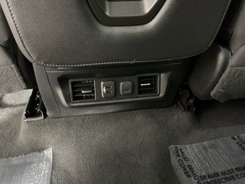 Used 2022 GMC Sierra 3500 SLE image 23