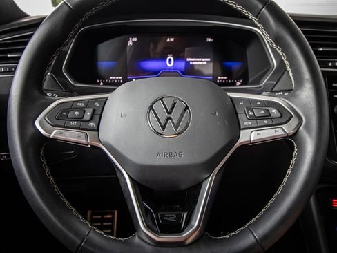 Certified 2023 Volkswagen Tiguan SE R-Line FWD image 32