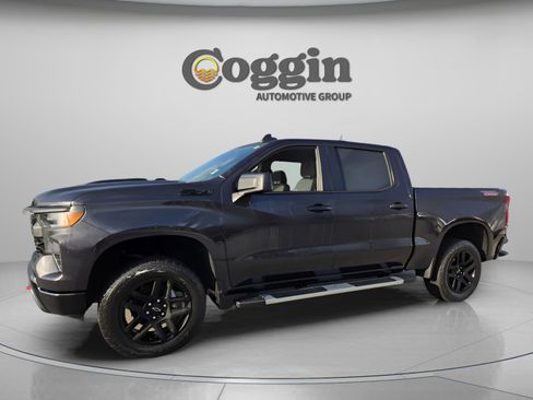 Used 2024 Chevrolet Silverado 1500 Custom Trail Boss w/ LPO, Dark Essentials Package image 1