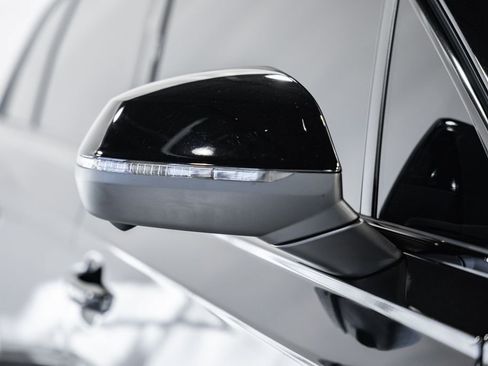 Used 2025 Audi SQ7 Prestige image 17