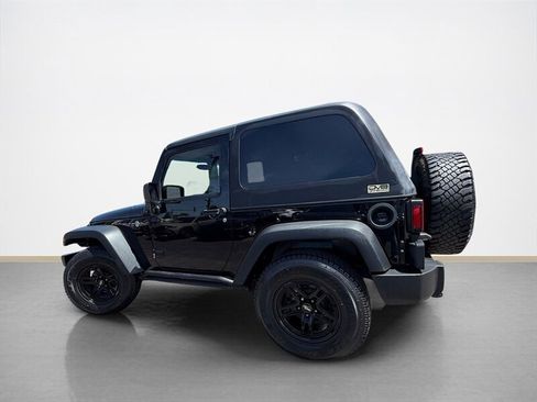 Used 2018 Jeep Wrangler Sport AWD/4WD image 7