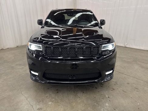 Used 2019 Jeep Grand Cherokee SRT image 2