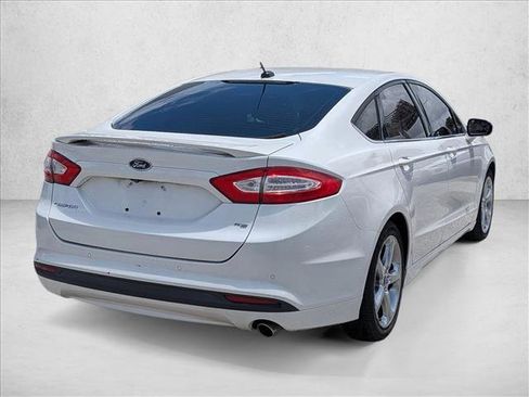 Used 2013 Ford Fusion SE FWD image 5