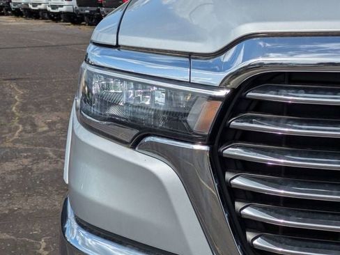 New 2026 RAM 1500 Laramie AWD/4WD image 10
