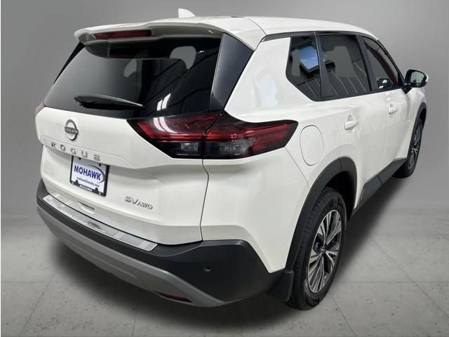 Used 2023 Nissan Rogue SV AWD/4WD image 5