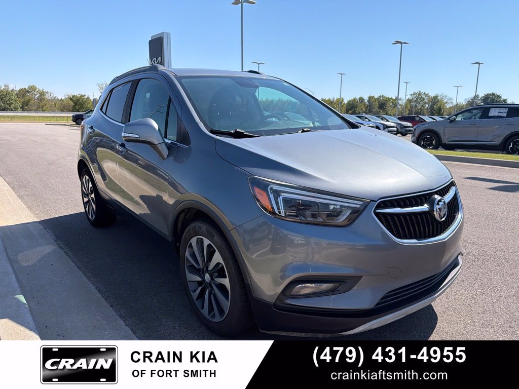Used 2019 Buick Encore Essence FWD image 1