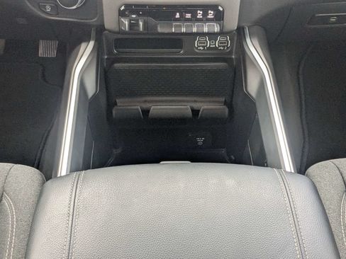 Used 2022 RAM 1500 Big Horn AWD/4WD image 19