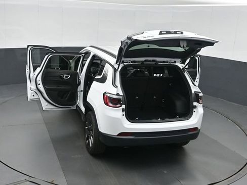 New 2026 Jeep Compass Latitude AWD/4WD image 51