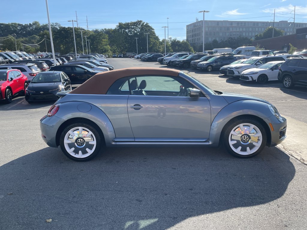 Used 2019 Volkswagen Beetle 2.0T Final Edition SEL FWD image 7