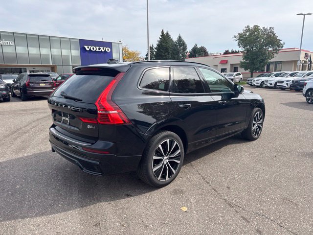 Used 2024 Volvo XC60 B5 Plus w/ Protection Package Premier AWD/4WD image 4