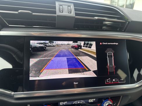 Used 2025 Audi Q3 2.0T Premium w/ Convenience Package image 18