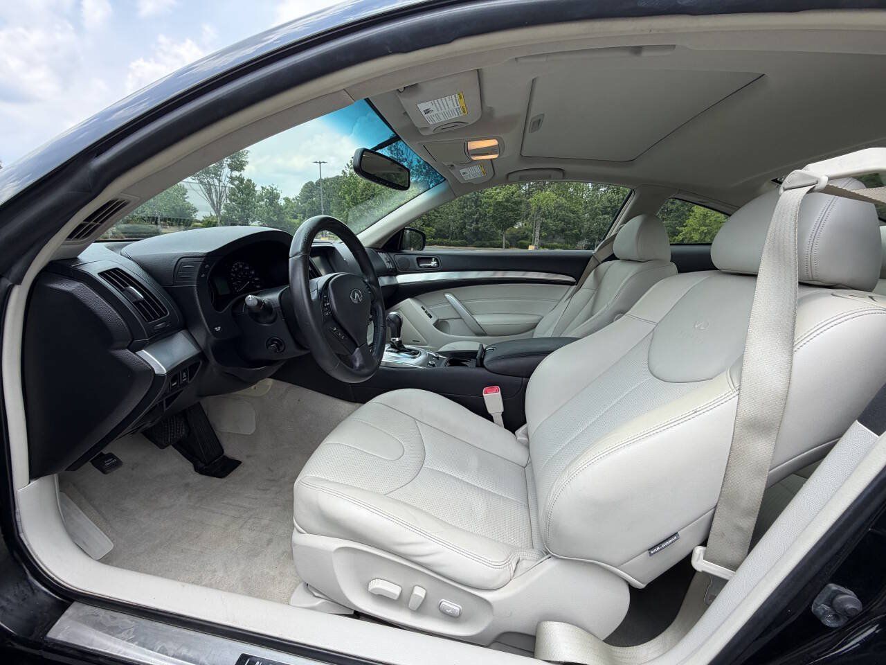 Used 2014 INFINITI Q60 Journey w/ Premium Package RWD image 9