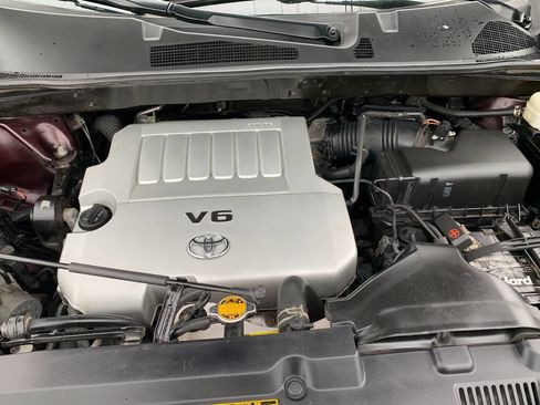 Used 2013 Toyota Highlander SE image 25