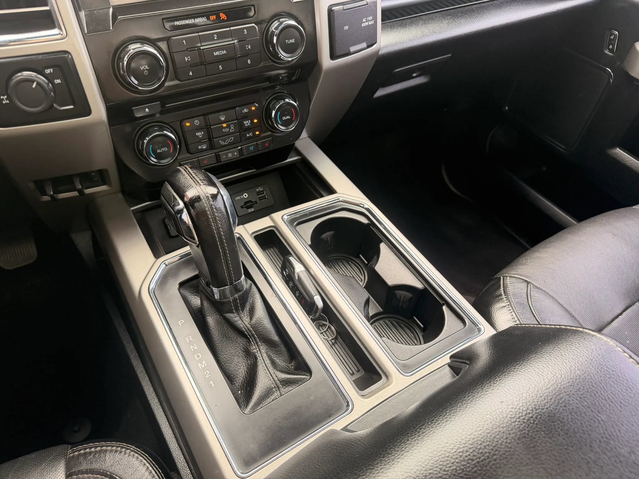 Used 2015 Ford F150 Lariat RWD image 21