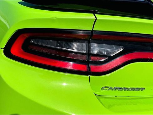 Used 2019 Dodge Charger SXT w/ Leather Interior Group image 30