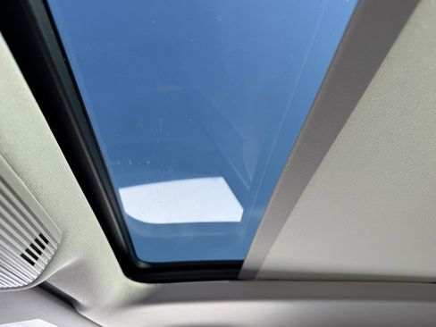 New 2026 Volkswagen Atlas SE image 19