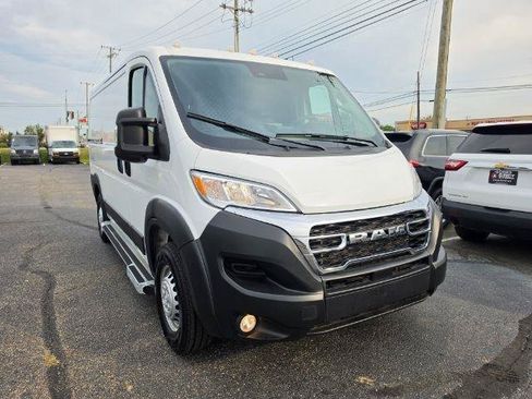 Used 2025 RAM ProMaster 2500 w/ U-Haul Equipment Group FWD image 4