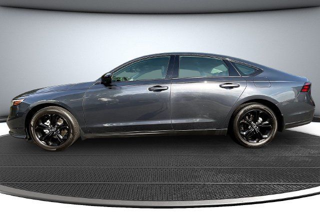 Certified 2025 Honda Accord SE image 8