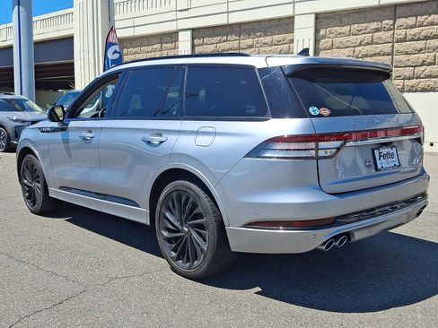 Used 2023 Lincoln Aviator Reserve w/ Equipment Group 201A AWD/4WD image 6