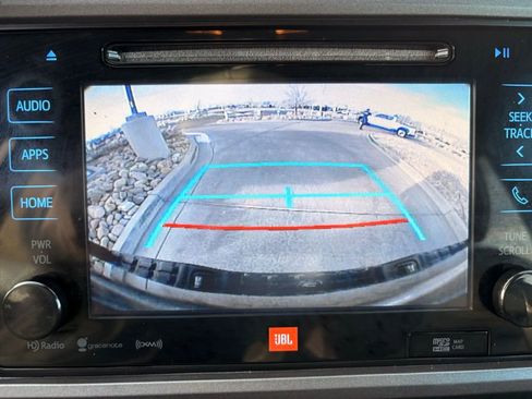 Used 2019 Toyota Tacoma TRD Off-Road image 16