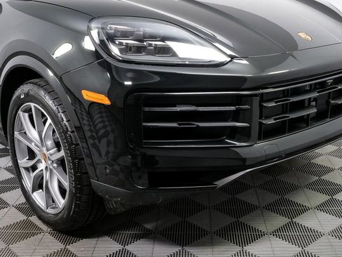 New 2026 Porsche Cayenne image 42