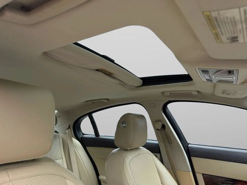Used 2010 Jaguar XF Premium RWD image 33