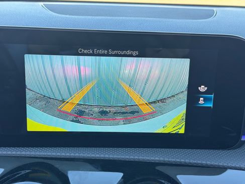 Used 2021 Mercedes-Benz A 35 AMG 4MATIC image 28