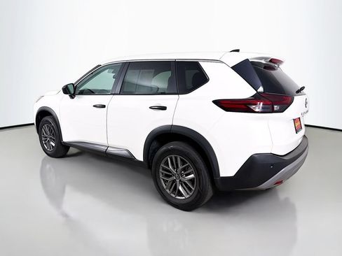 Used 2023 Nissan Rogue S AWD/4WD image 6