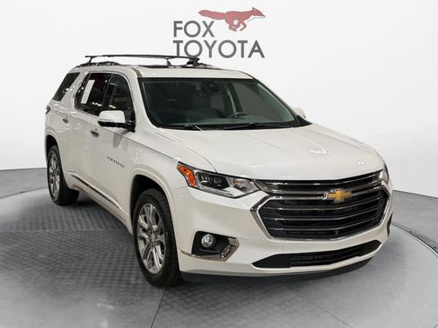 Used 2020 Chevrolet Traverse Premier FWD image 8