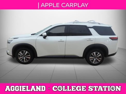 Used 2023 Nissan Pathfinder SL FWD image 7