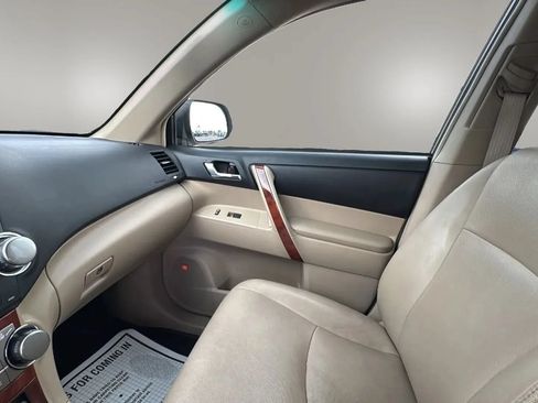 Used 2012 Toyota Highlander Limited FWD image 20