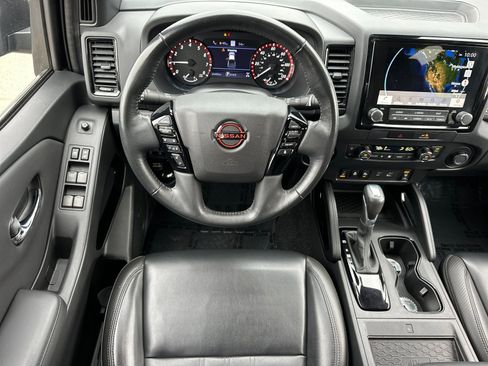 Used 2022 Nissan Frontier PRO-4X w/ Pro-4X Premium Package image 13