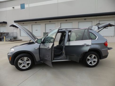 Used 2013 BMW X5 xDrive35d image 8