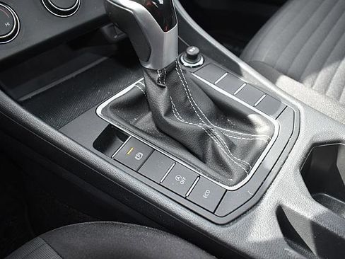 Used 2023 Volkswagen Jetta S image 20