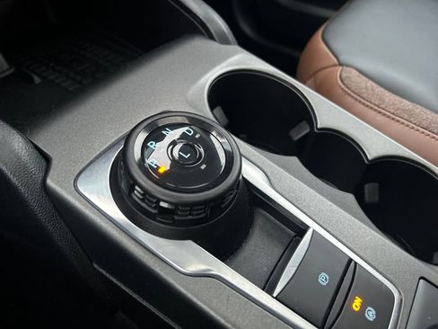 Certified 2025 Ford Bronco Sport Outer Banks w/ Outer Banks Tech Package+ image 32