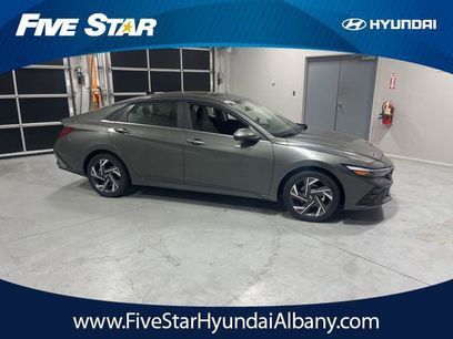 New 2025 Hyundai Elantra Limited