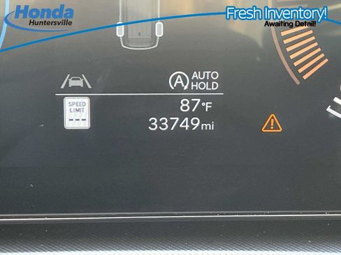 Used 2025 Hyundai Santa Fe SEL FWD image 28