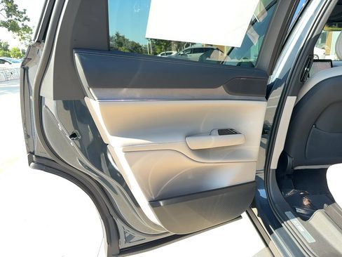 Used 2025 Volvo EX90 Plus w/ Protection Package Premier image 14