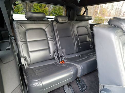 Used 2023 Lincoln Navigator L Reserve AWD/4WD image 33