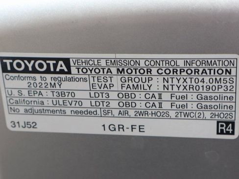 Used 2022 Toyota 4Runner TRD Off-Road Premium AWD/4WD image 14
