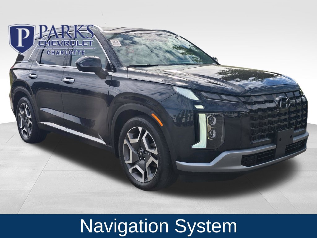 Used 2024 Hyundai Palisade Limited AWD/4WD image 1